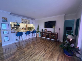 Photo of Listing #A11863328