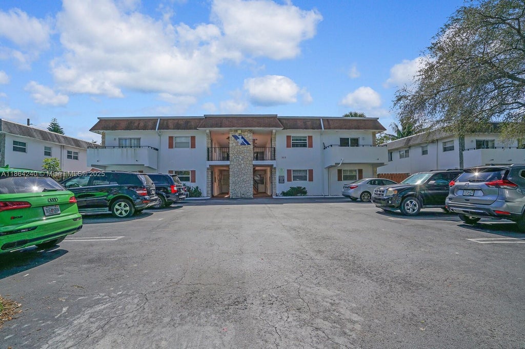 222 Sw 1st St H-7, Pompano Beach