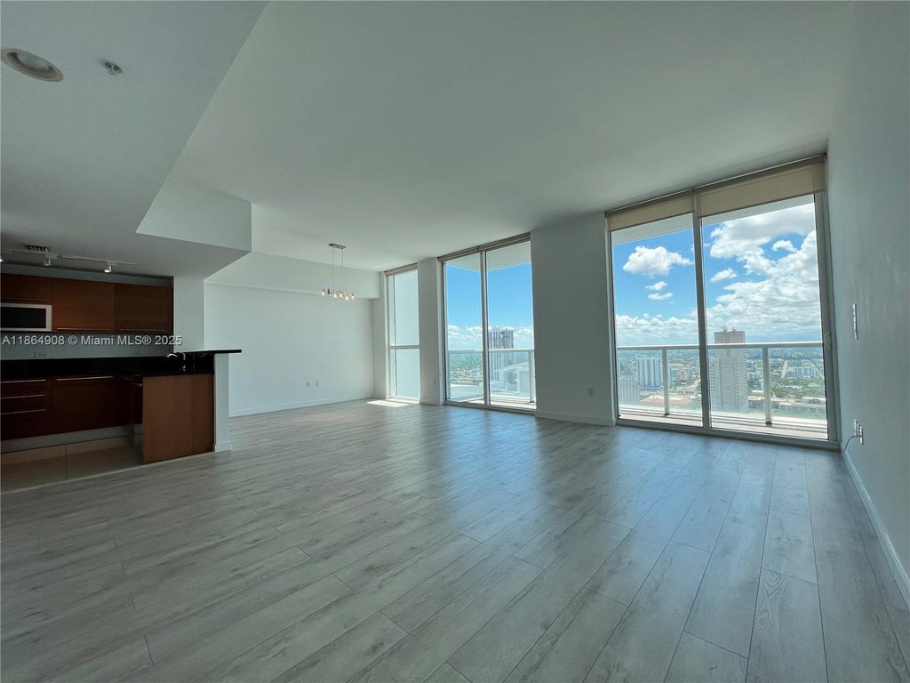253 Ne 2nd St 4104, Miami