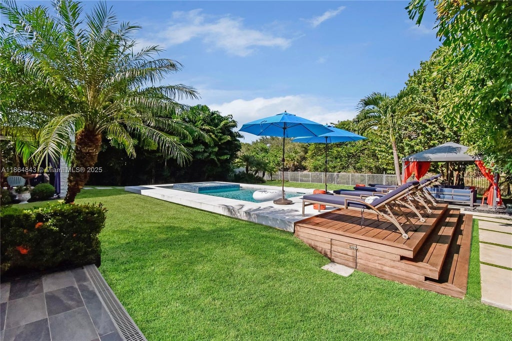 14441 S Biscayne River Rd, Miami