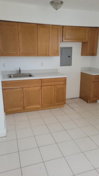 Photo of Listing #A11865605