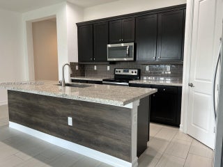 Photo of Listing #A11865708