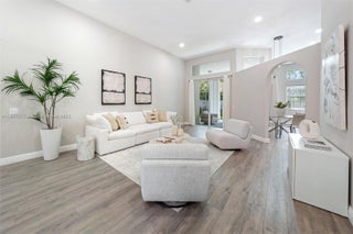 Photo of Listing #A11864975