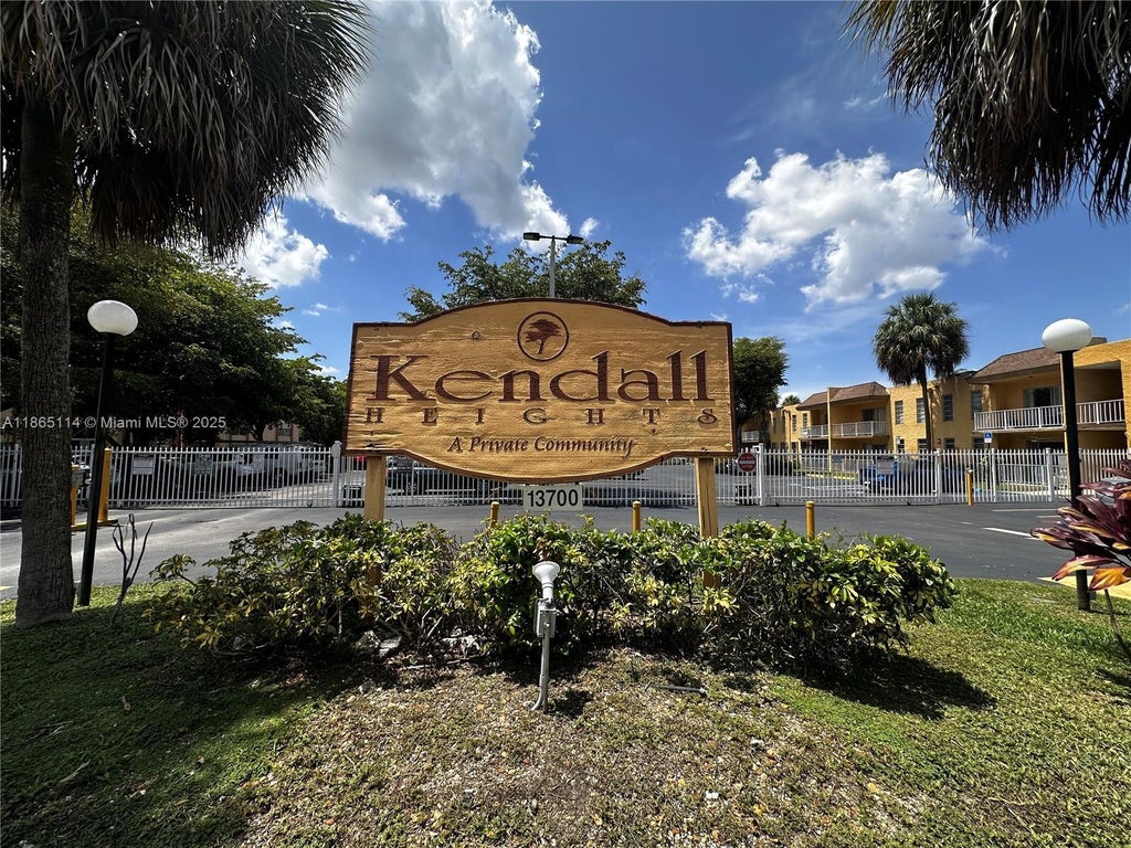 13700 Sw 62nd St 229, Miami