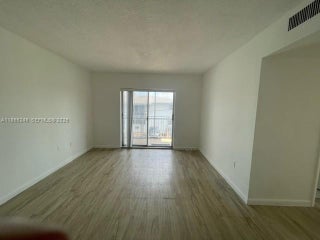 Photo of Listing #A11866246