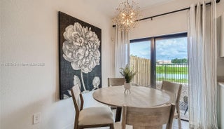 Photo of Listing #A11867019