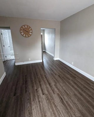 Photo of Listing #A11867056