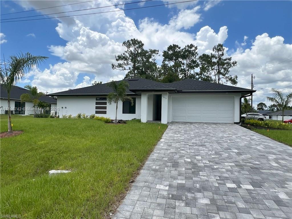 5015 Sw 27th St, Lehigh Acres