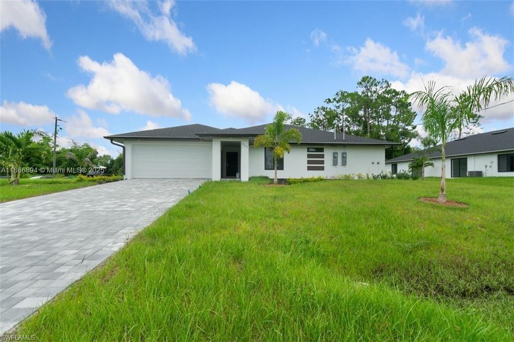 5014 Sw 28th St, Lehigh Acres
