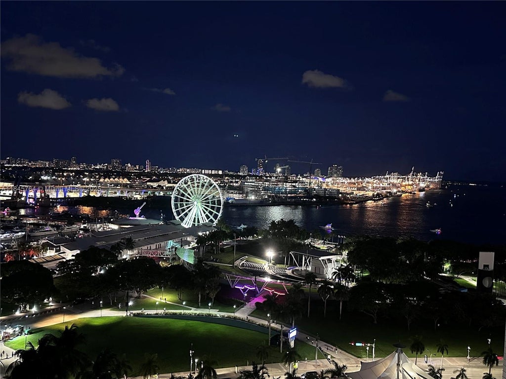 253 Ne 2nd St 1903, Miami