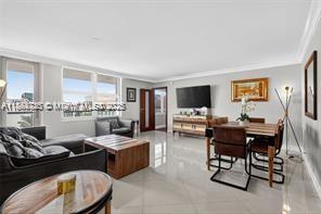 Photo of Listing #A11868735