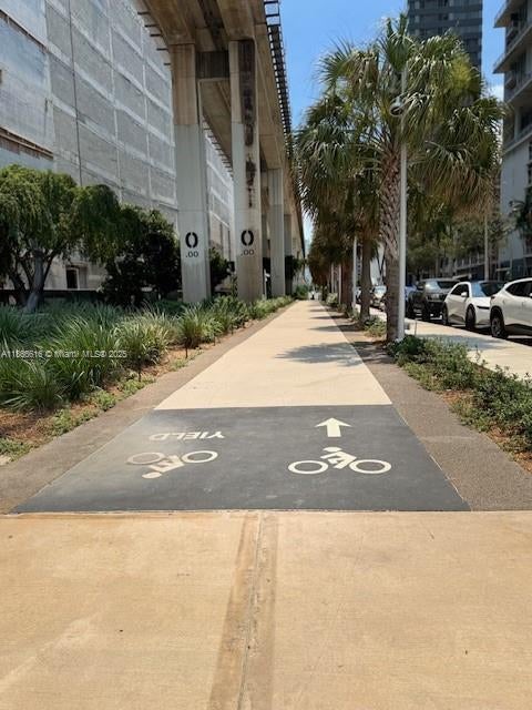 690 Sw 1st Ct 2311, Miami