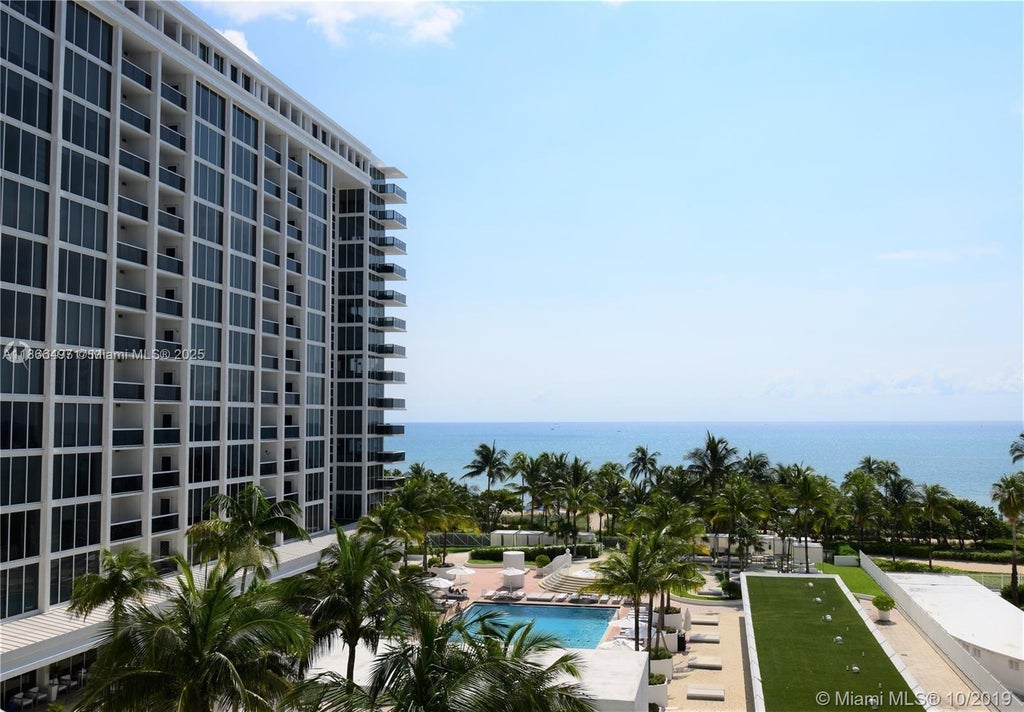 10275 Collins Ave 521, Bal Harbour