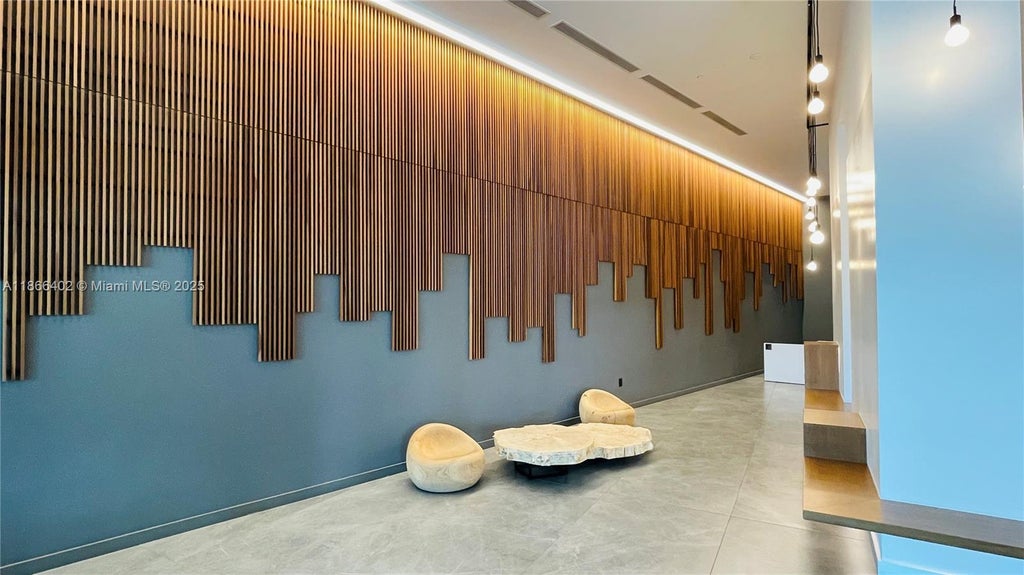 350 S Miami Ave 2611, Miami