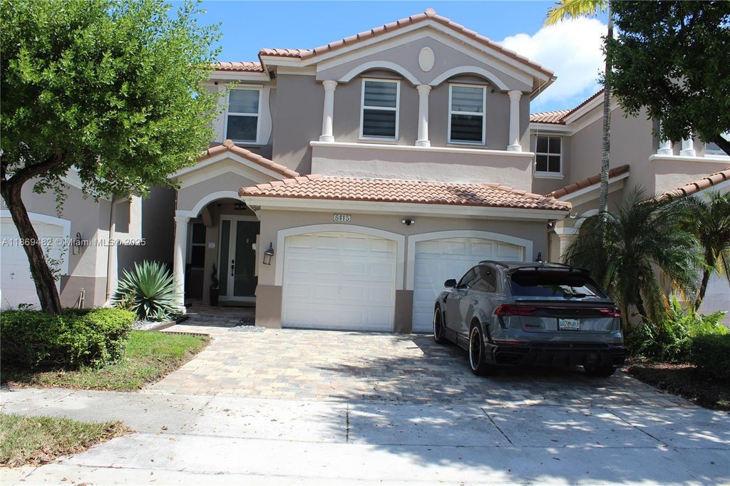 8415 Nw 108th Pl, Doral