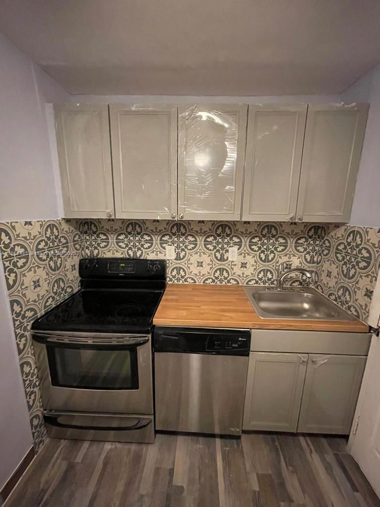 23 Se 12th Street 22, Dania Beach