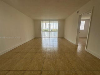 Photo of Listing #A11869526