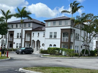 Photo of Listing #A11869702