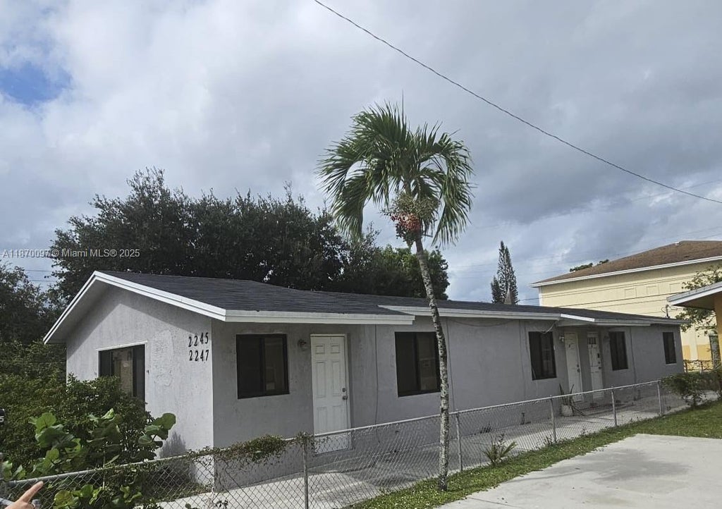 2245 Freedom St 2, Hollywood