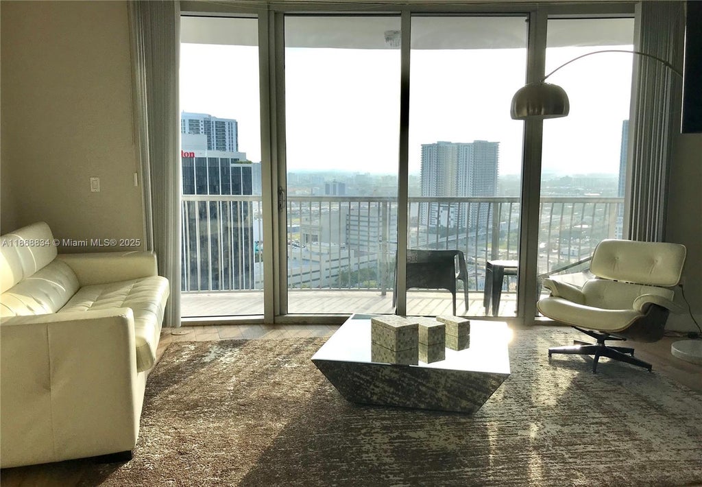 1750 N Bayshore Dr 3014, Miami