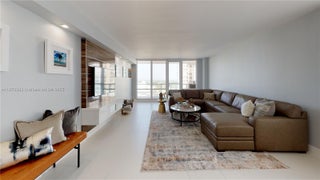 Photo of Listing #A11870383