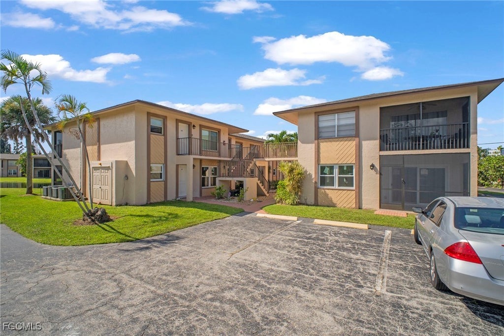 16881 Davis Rd 214, Fort Myers