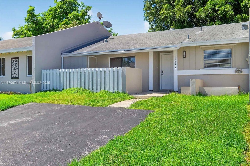 10366 Sw 208th Ln, Cutler Bay