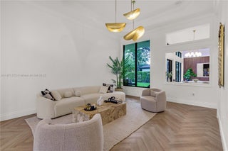 Photo of Listing #A11871375