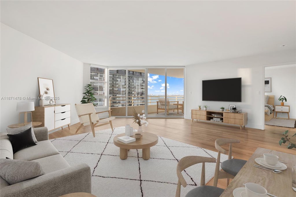 555 Ne 34th St 2110, Miami
