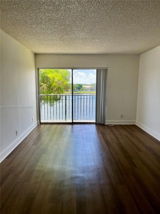 Photo of Listing #A11871474