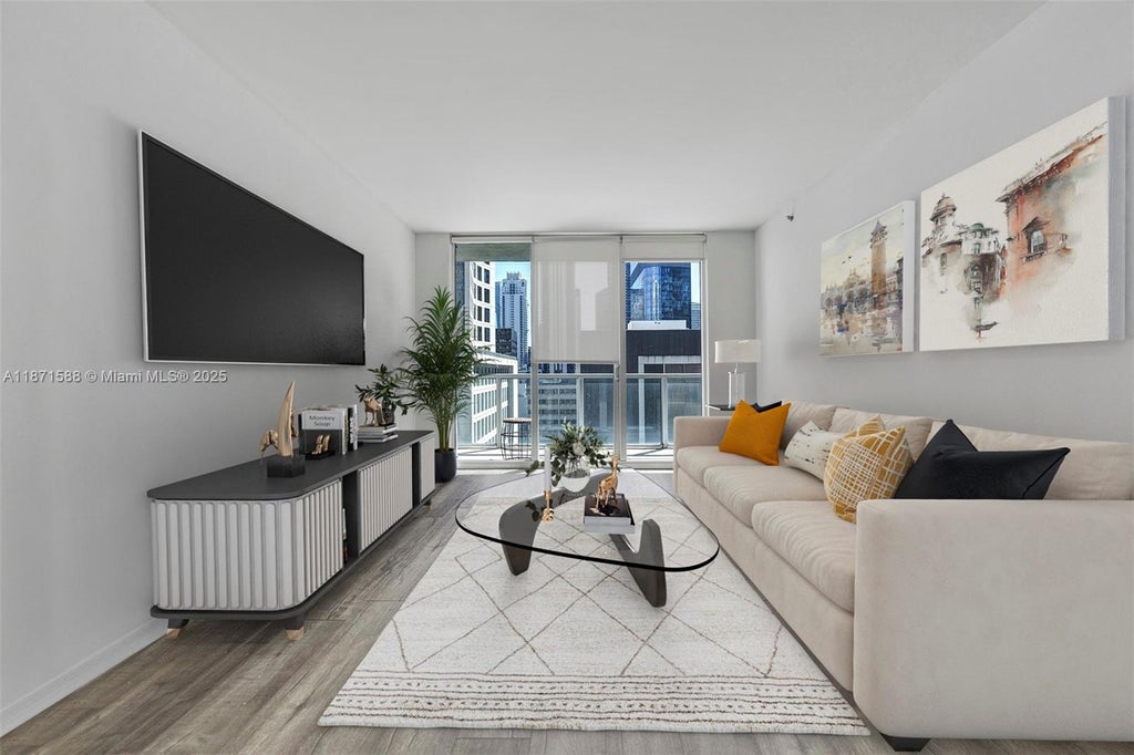 55 Se 6th St 1208, Miami