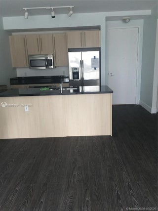 Photo of Listing #A11871862