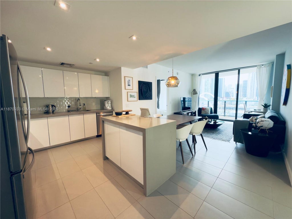 1600 Ne 1st Ave 1407, Miami