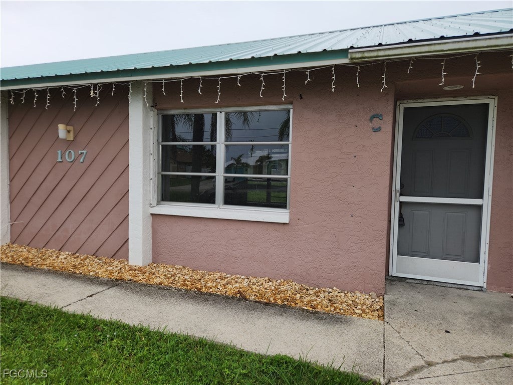 107 Sw 16th Ter C, Cape Coral