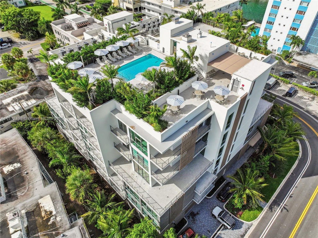 10281 W Bay Harbor Dr 402, Bay Harbor Islands