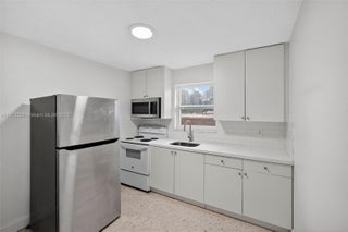 Photo of Listing #A11873529