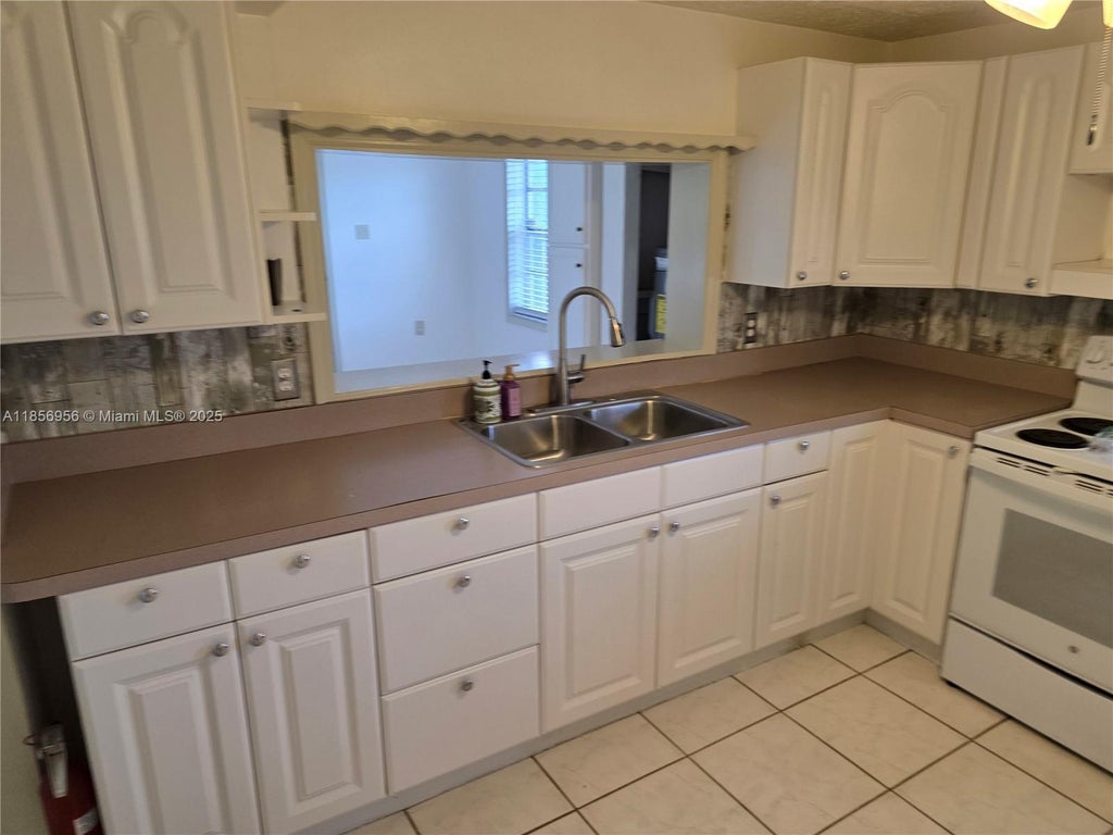 4321 Kirby Loop Road 2, Fort Pierce
