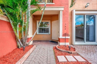 Photo of Listing #A11873697