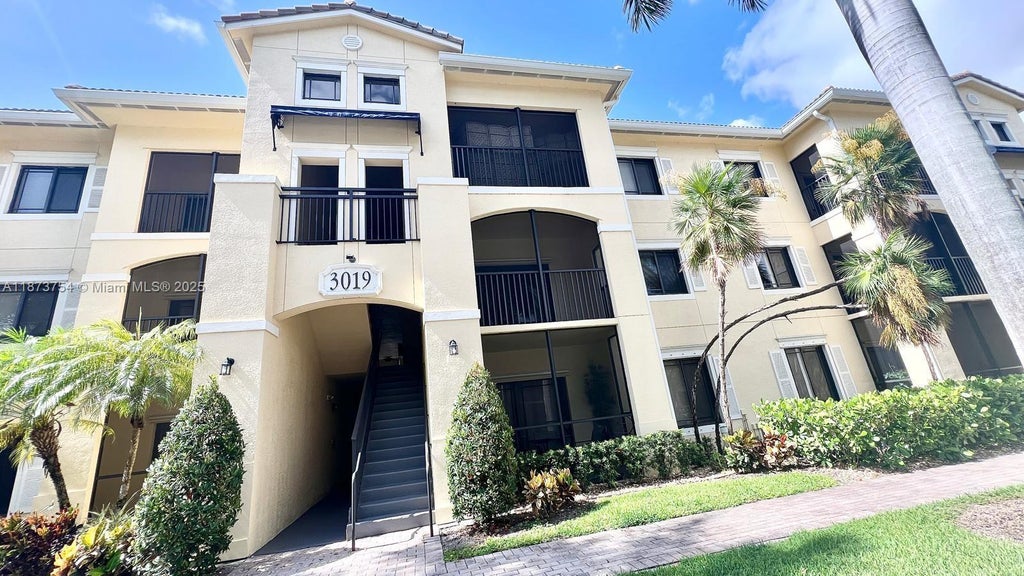 3019 Alcazar Pl 202, Palm Beach Gardens