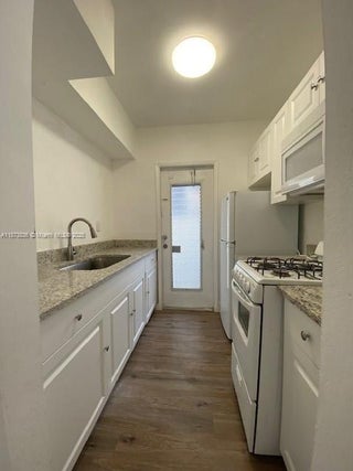 Photo of Listing #A11873836