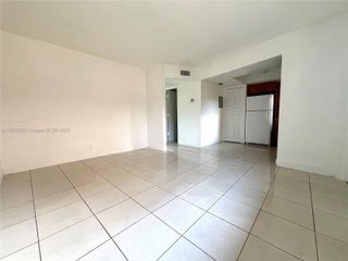 Photo of Listing #A11874365