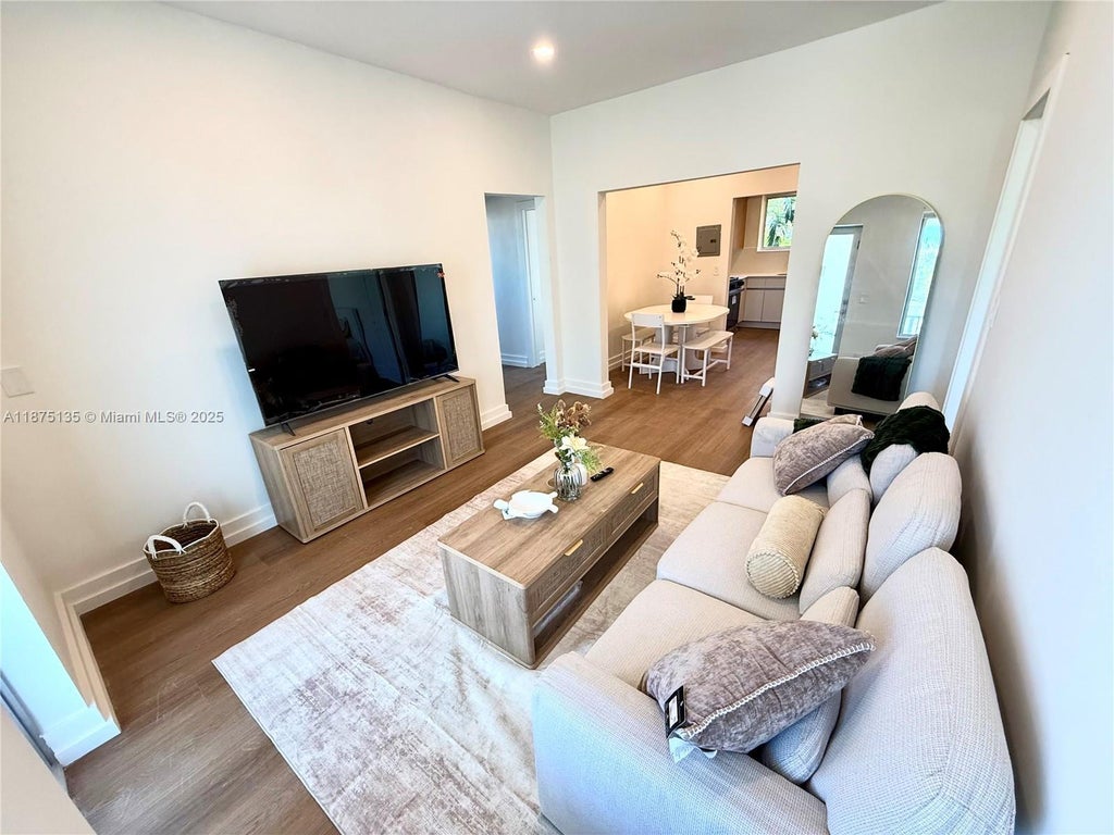 1535 West Ave 8, Miami Beach