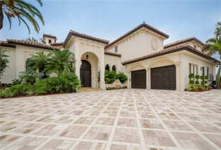 Photo of Listing #A11875211