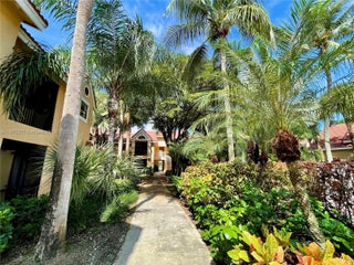 Photo of Listing #A11875377