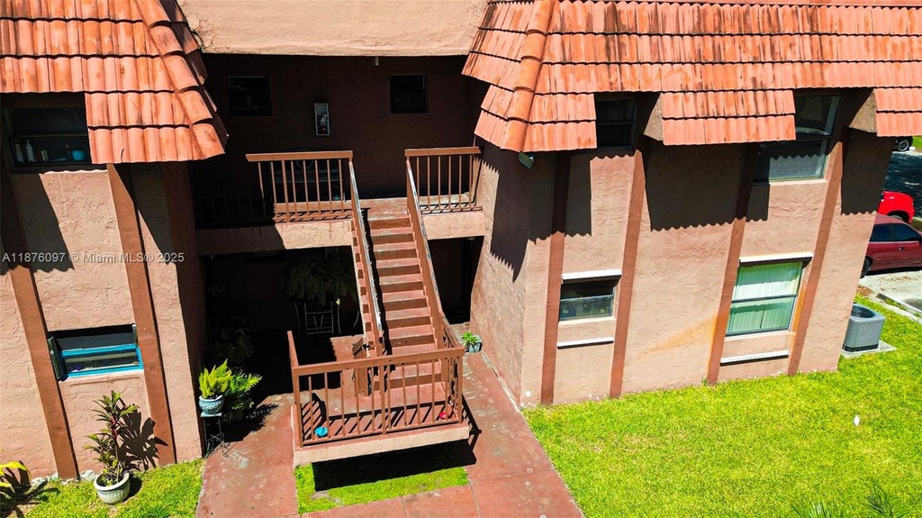 6485 W 27th Ave 42-24, Hialeah