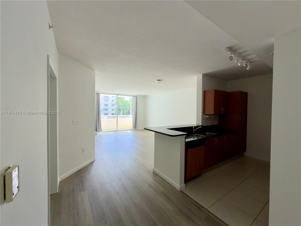 18800 Ne 29th Ave 328, Aventura