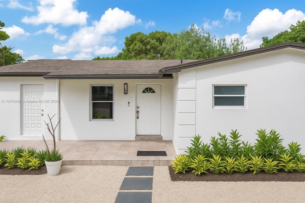 341 Nw 43, Miami