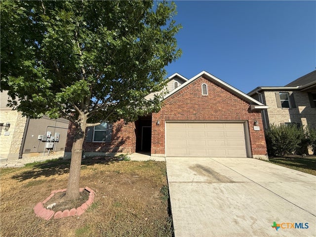 2007 Stepping Stone, New Braunfels