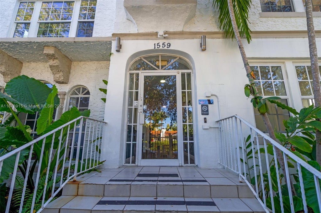 1559 Michigan Ave 106, Miami Beach