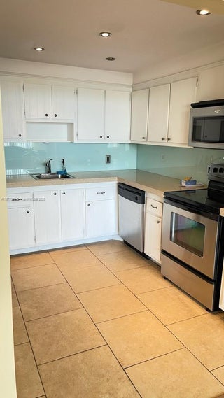 Photo of Listing #A11877339